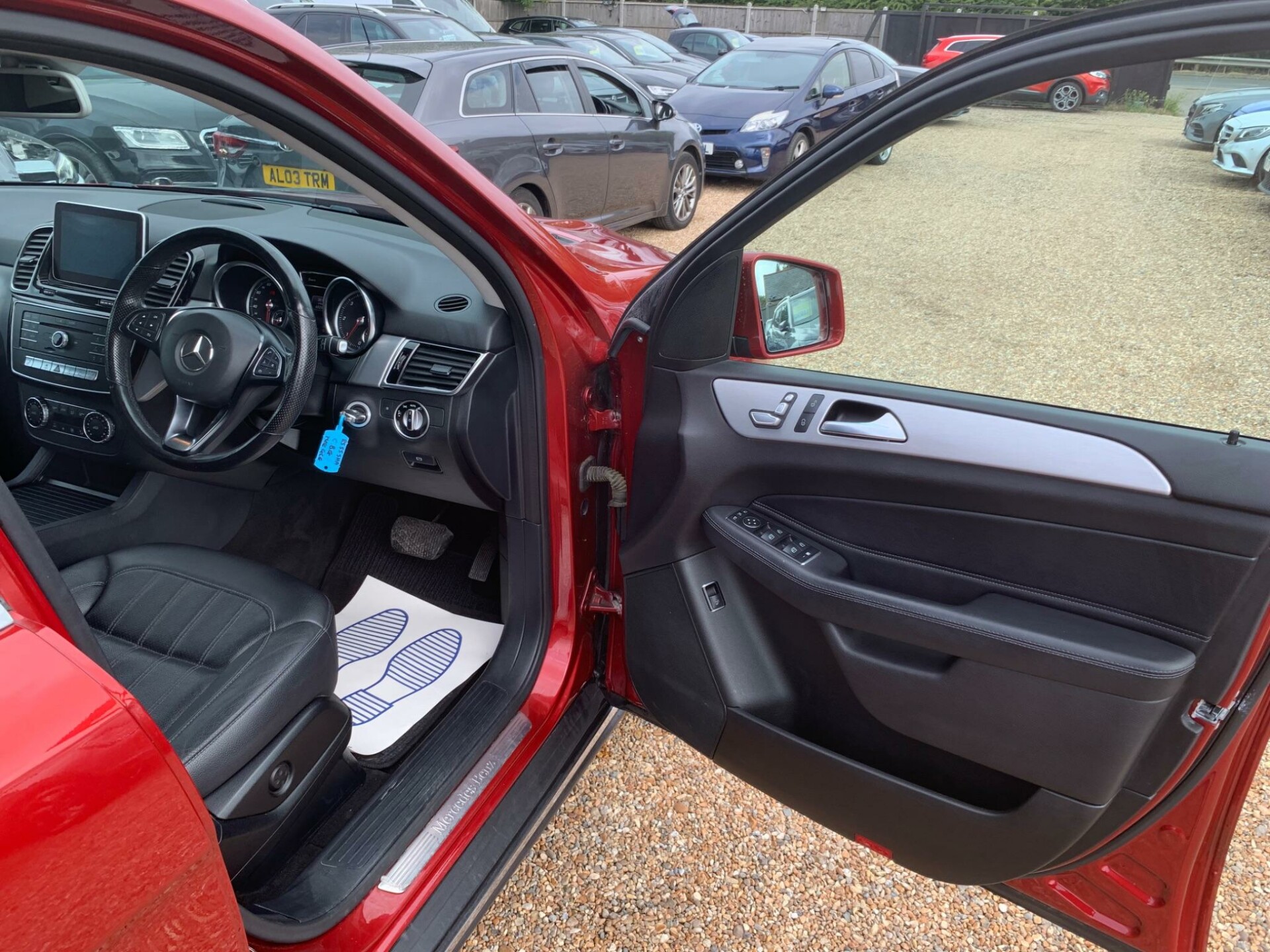 Mercedes Benz GLE-CLASS