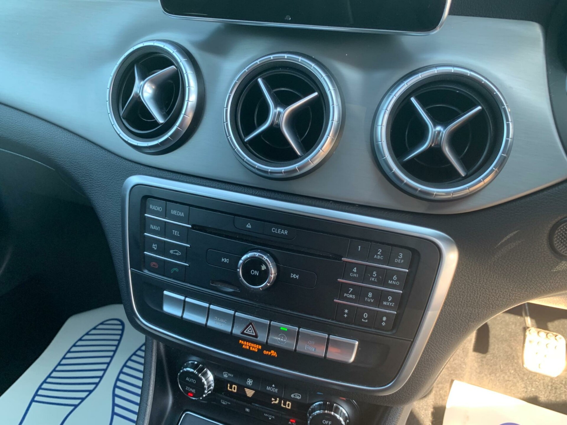 Mercedes Benz CLA