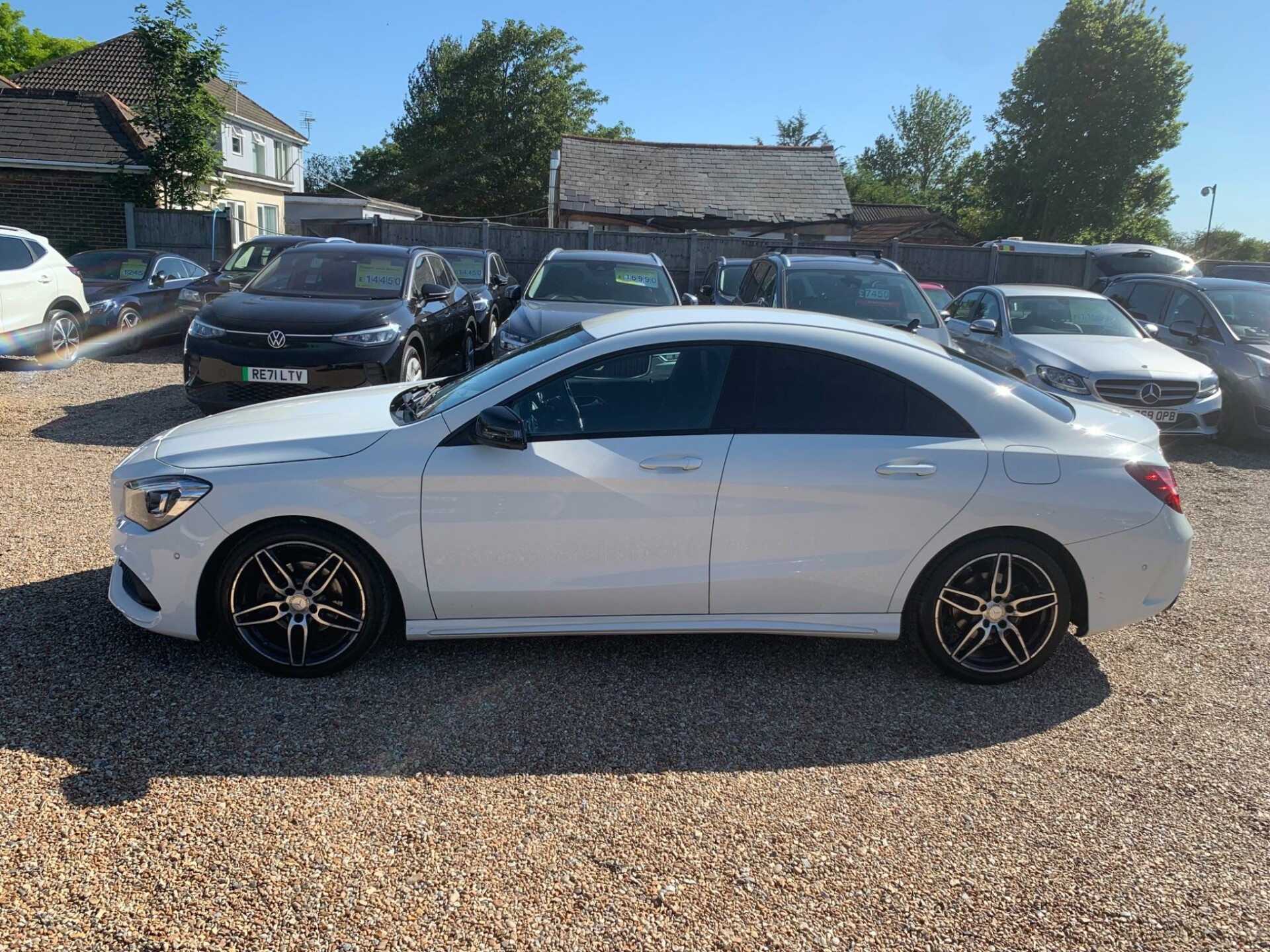 Mercedes Benz CLA