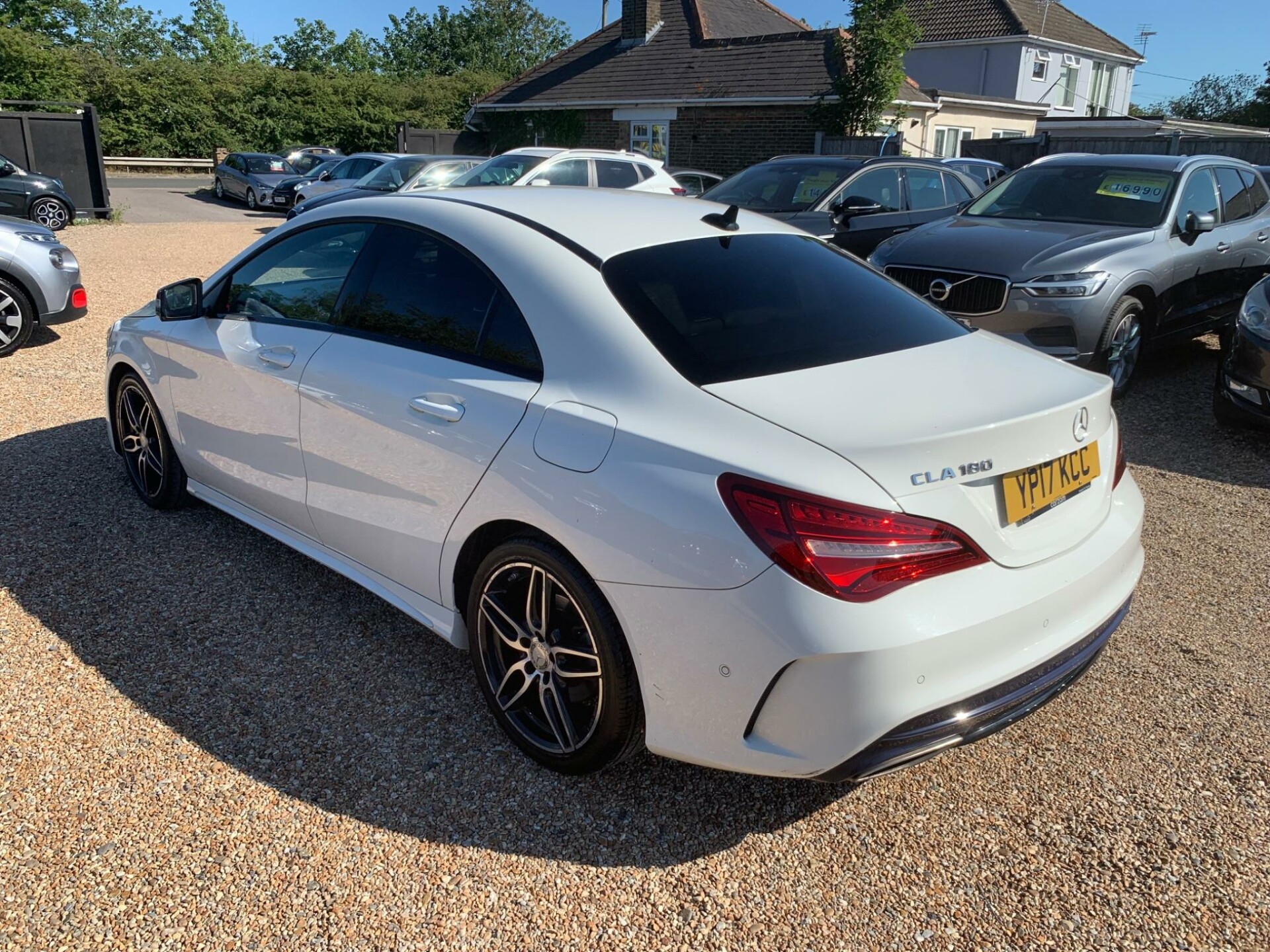 Mercedes Benz CLA