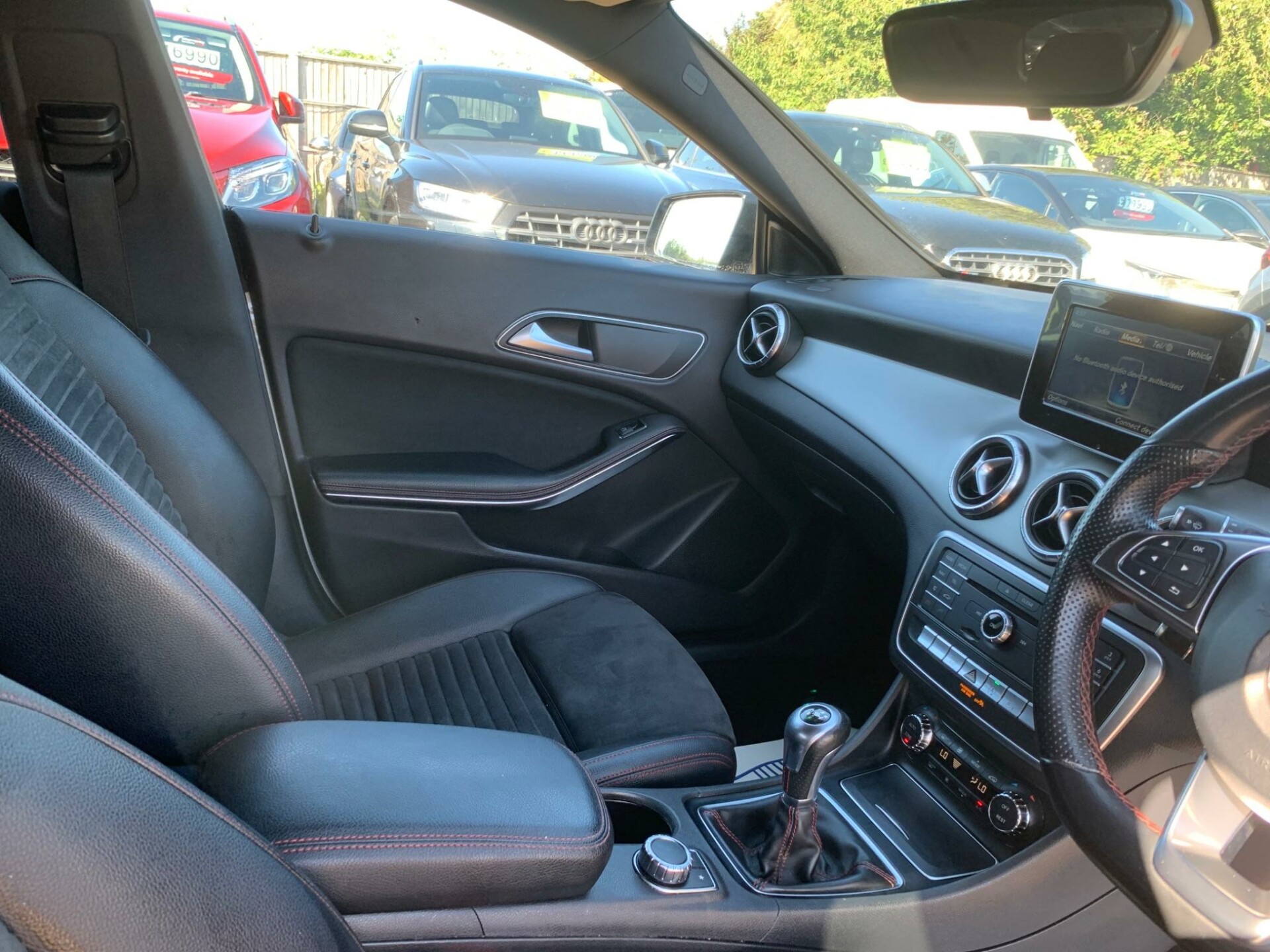 Mercedes Benz CLA