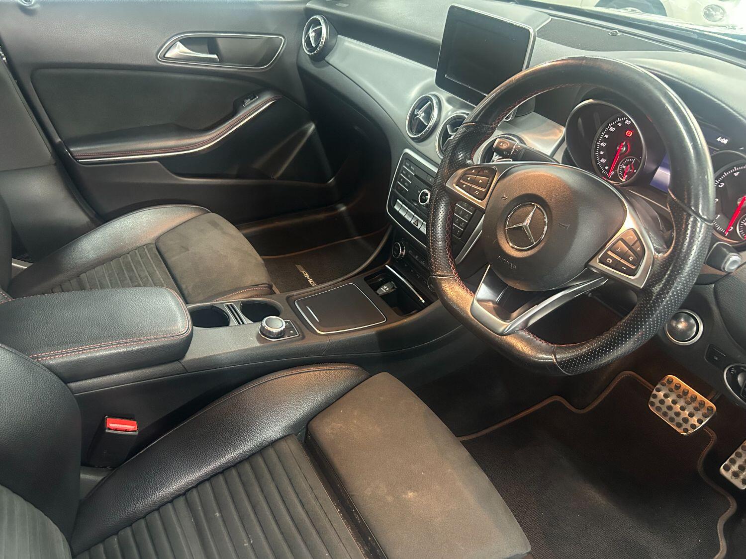 Mercedes Benz CLA