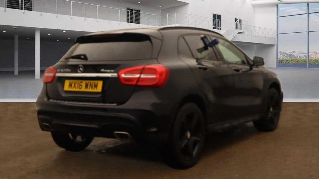 Mercedes Benz GLA Class