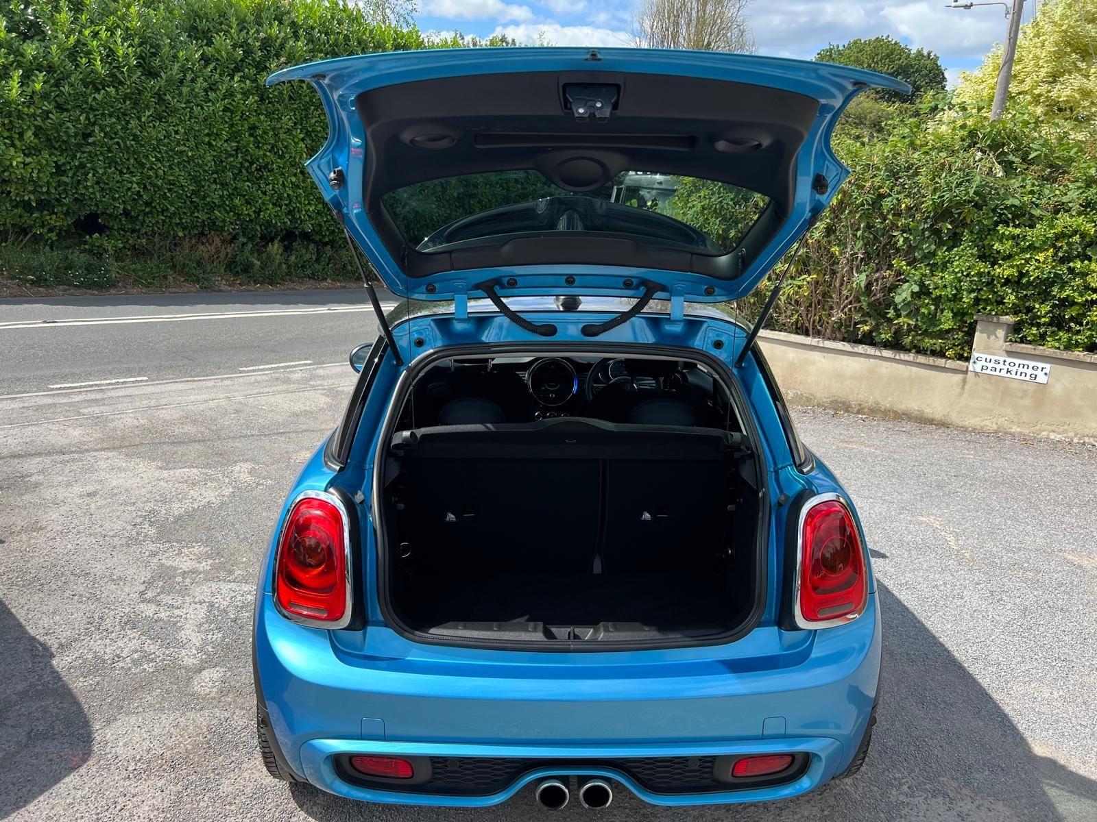 MINI Hatch