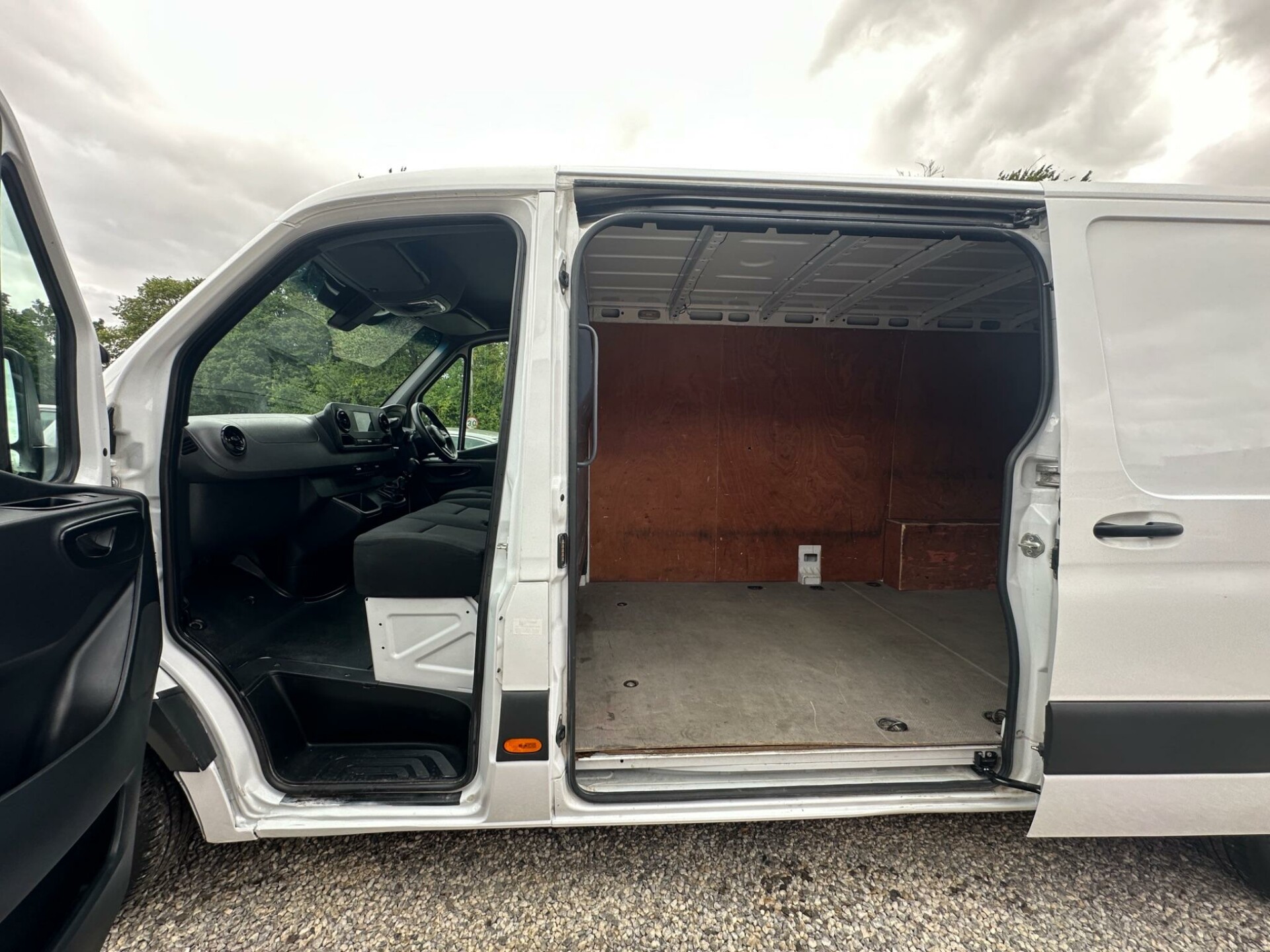 Mercedes Benz Sprinter