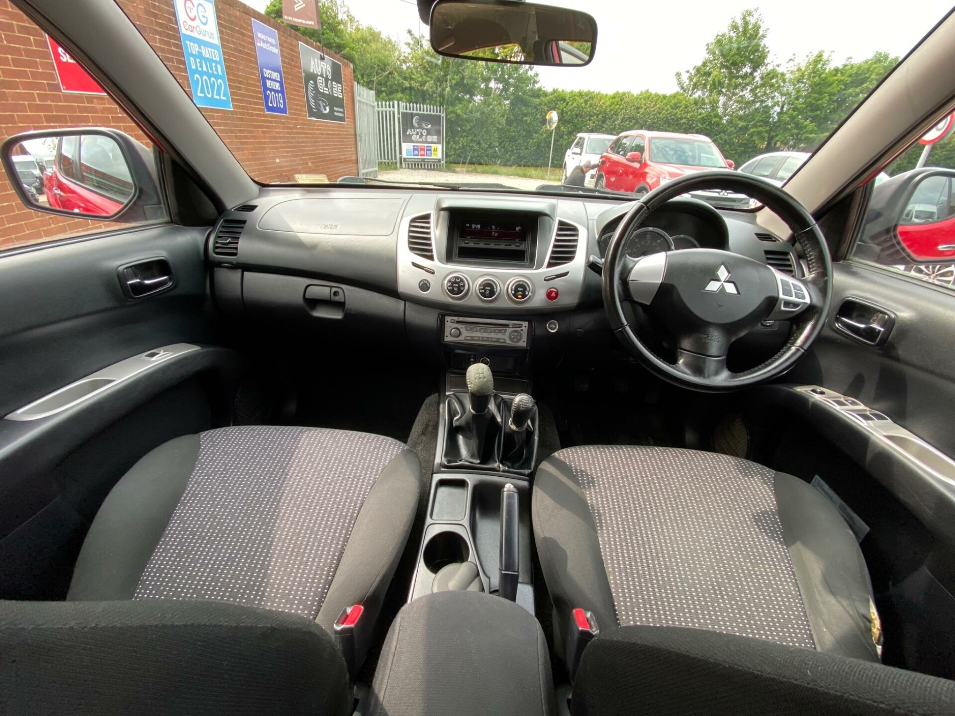 Mitsubishi L200