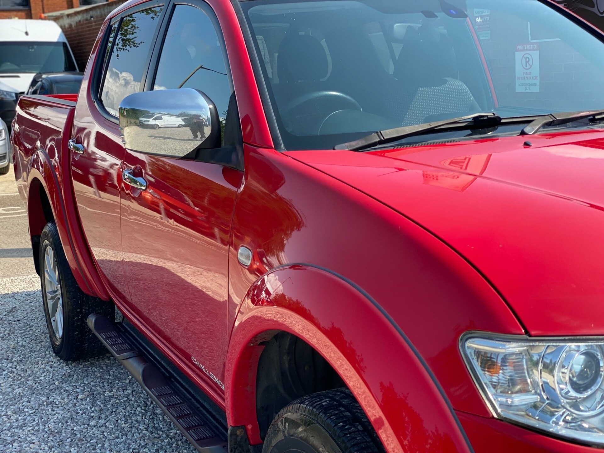 Mitsubishi L200