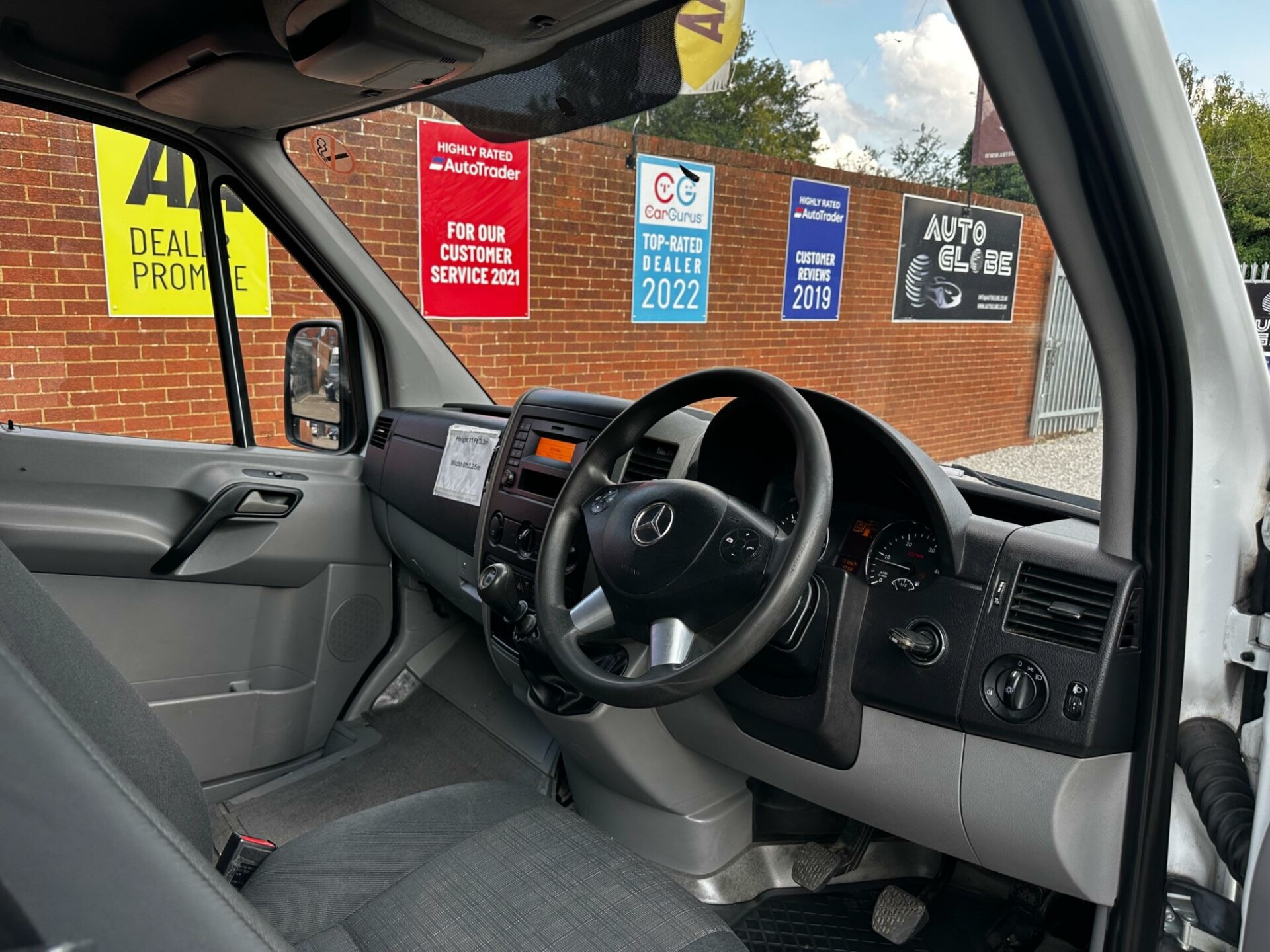 Mercedes Benz Sprinter