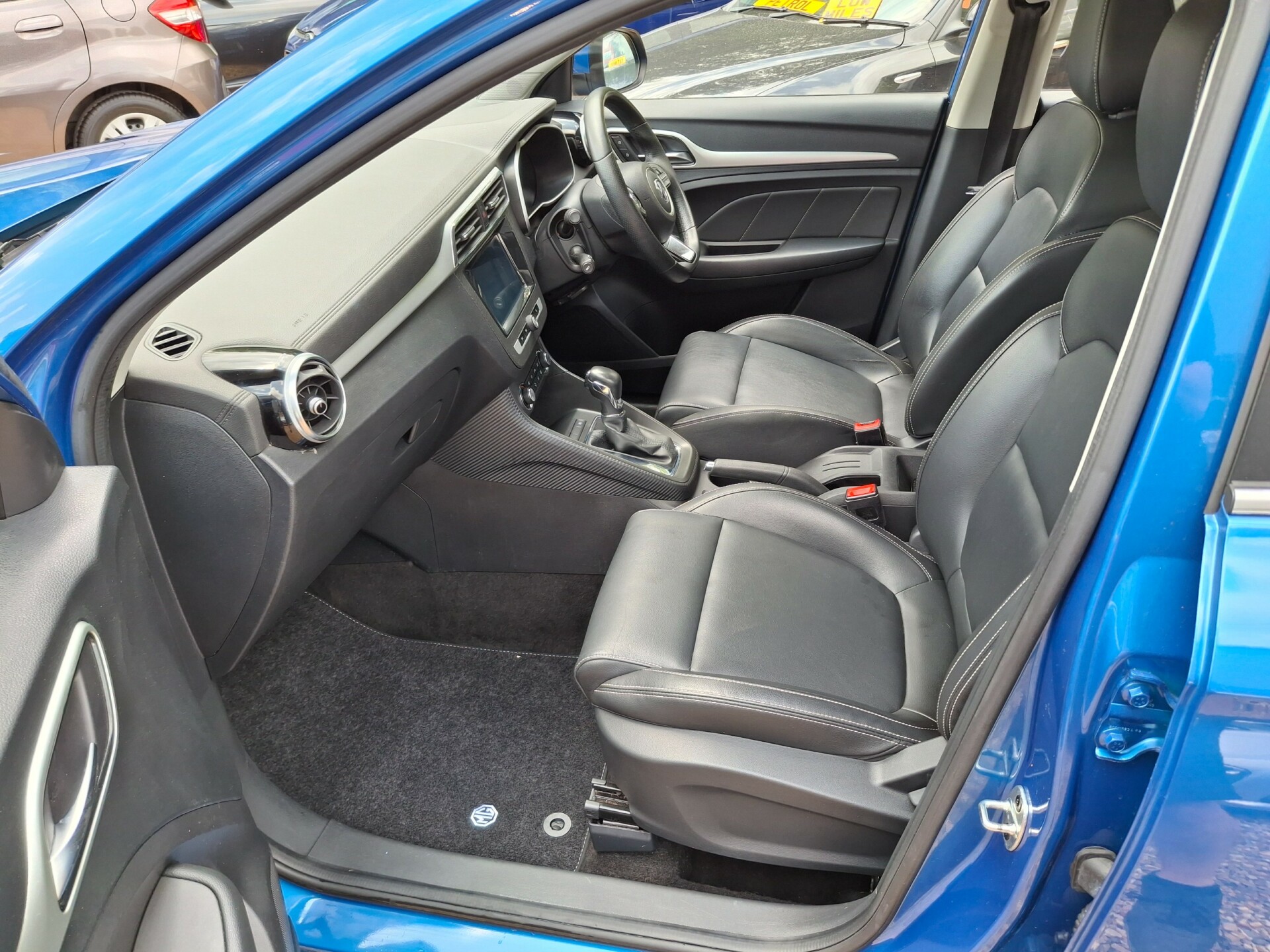 MG ZS