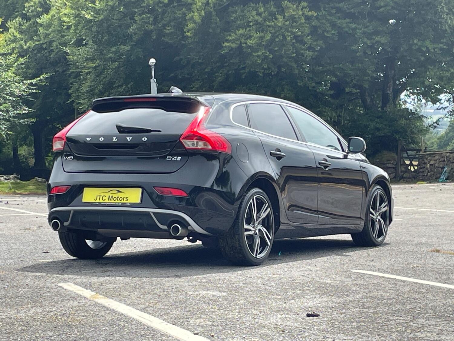 Volvo V40