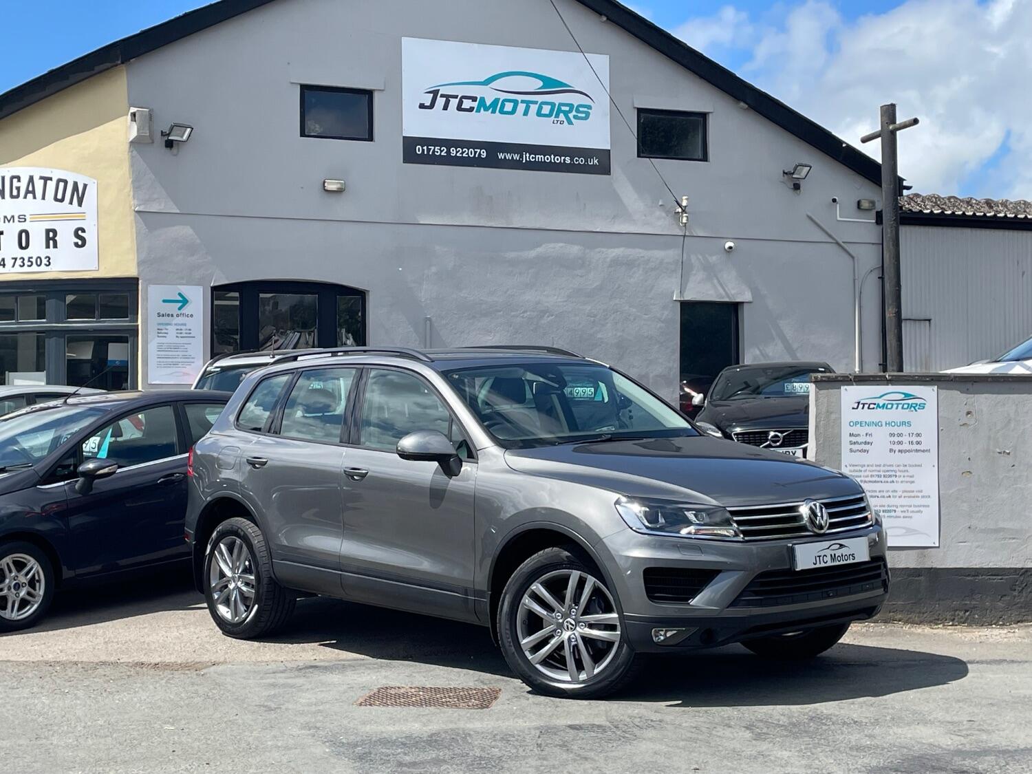 Volkswagen Touareg