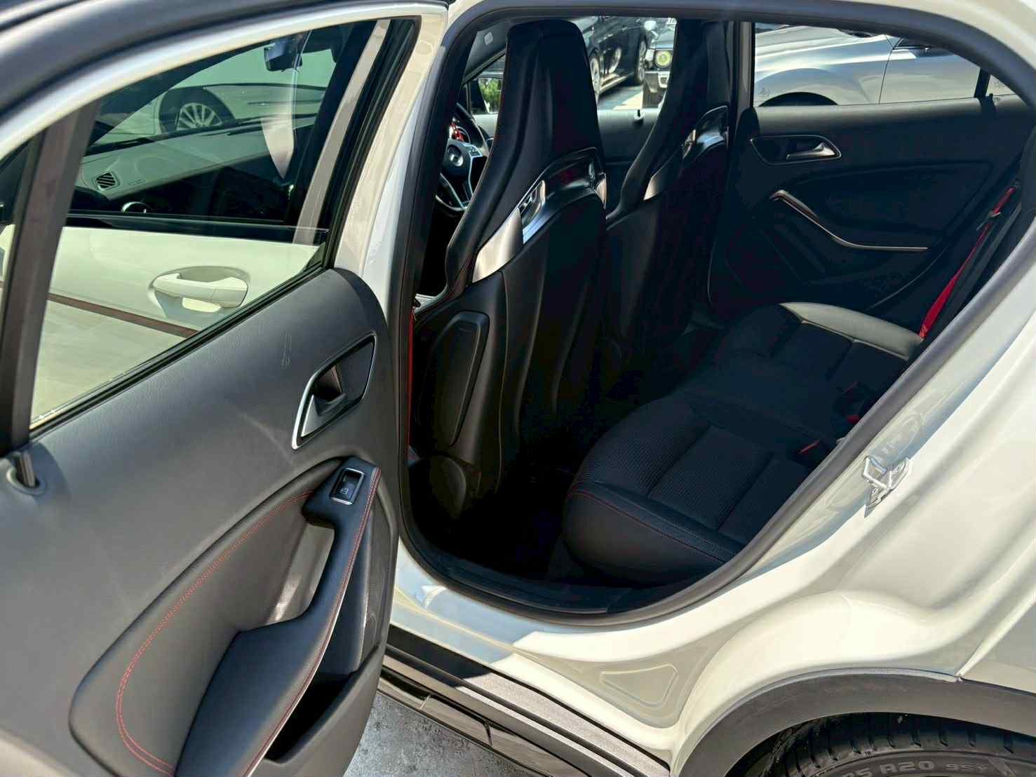 Mercedes Benz GLA Class