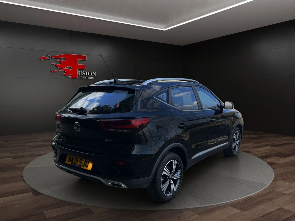MG ZS