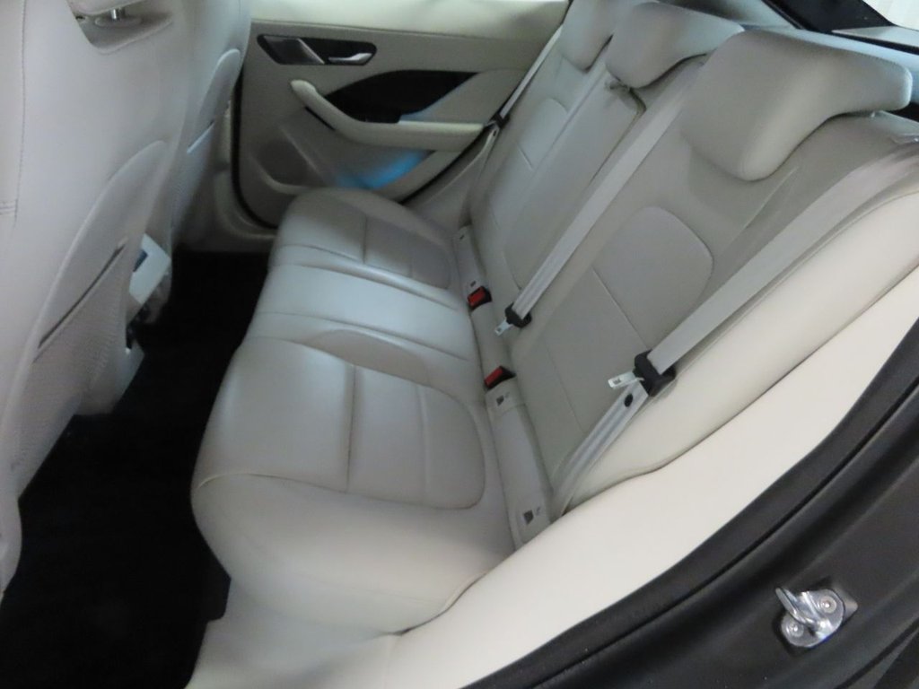 Jaguar I Pace