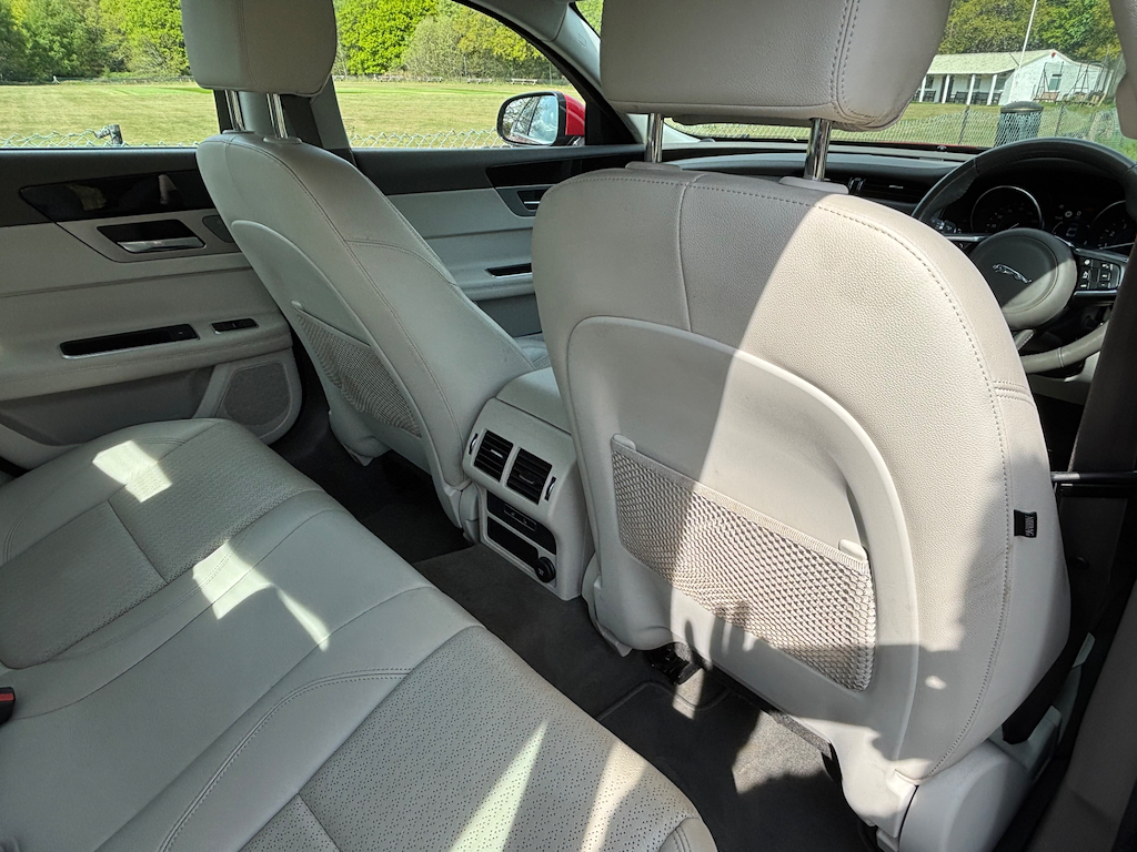 Jaguar XF