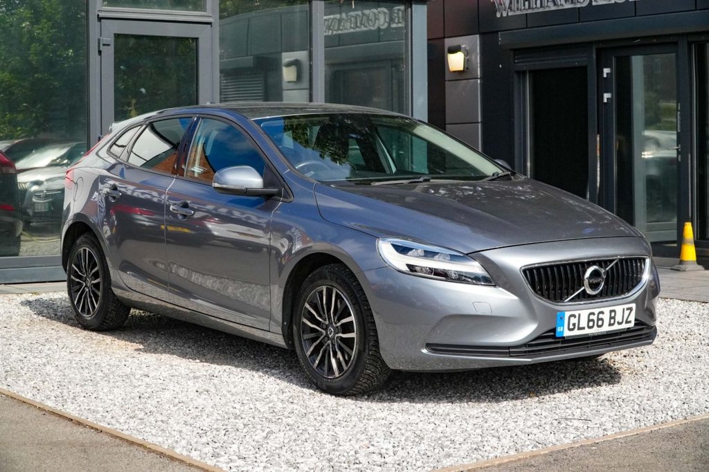 Volvo V40