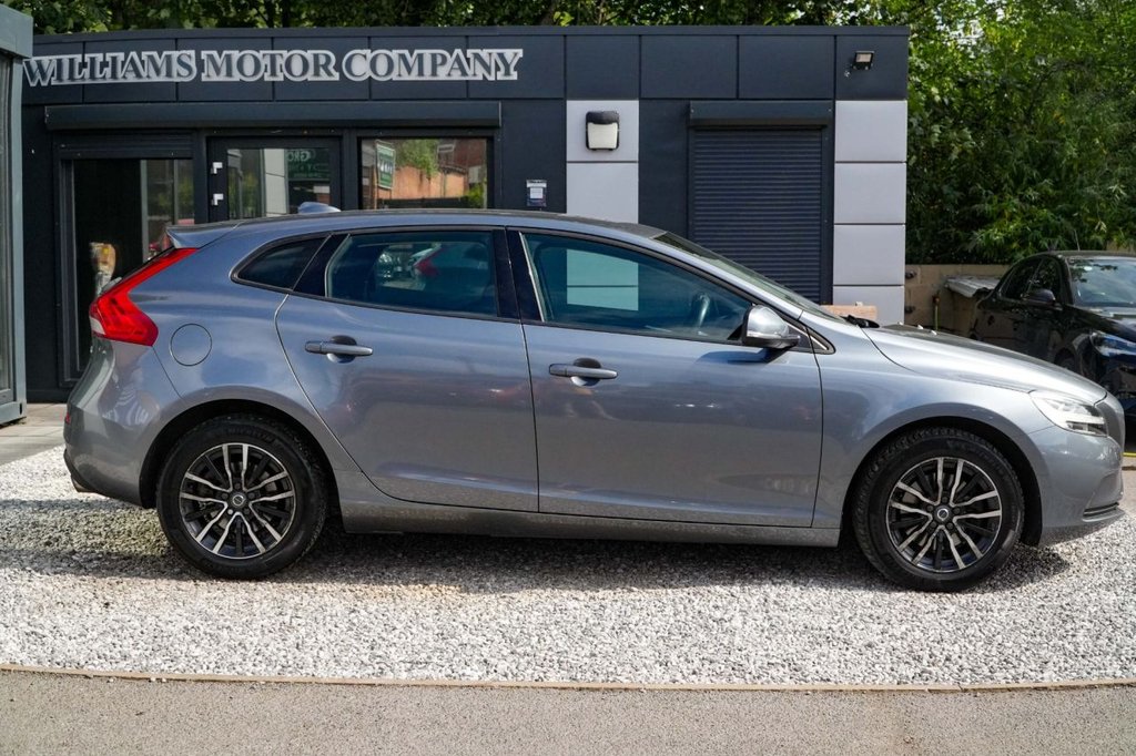 Volvo V40