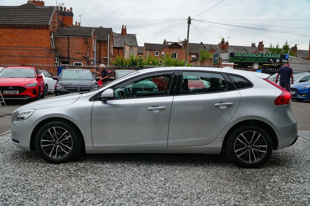 Volvo V40