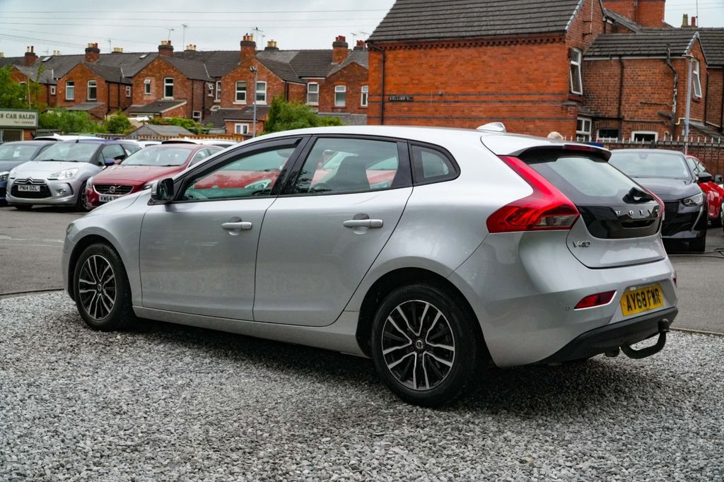 Volvo V40