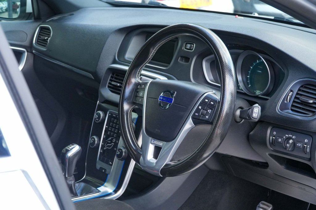 Volvo V40