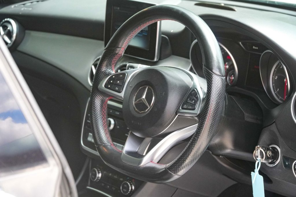 Mercedes Benz CLA