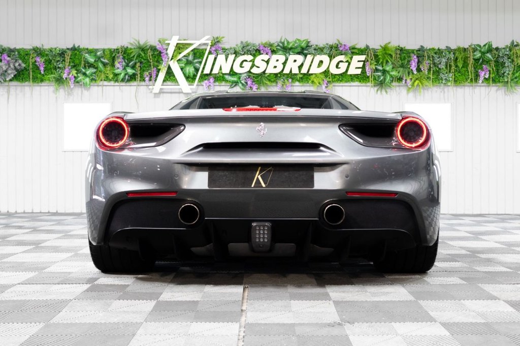 Ferrari 488