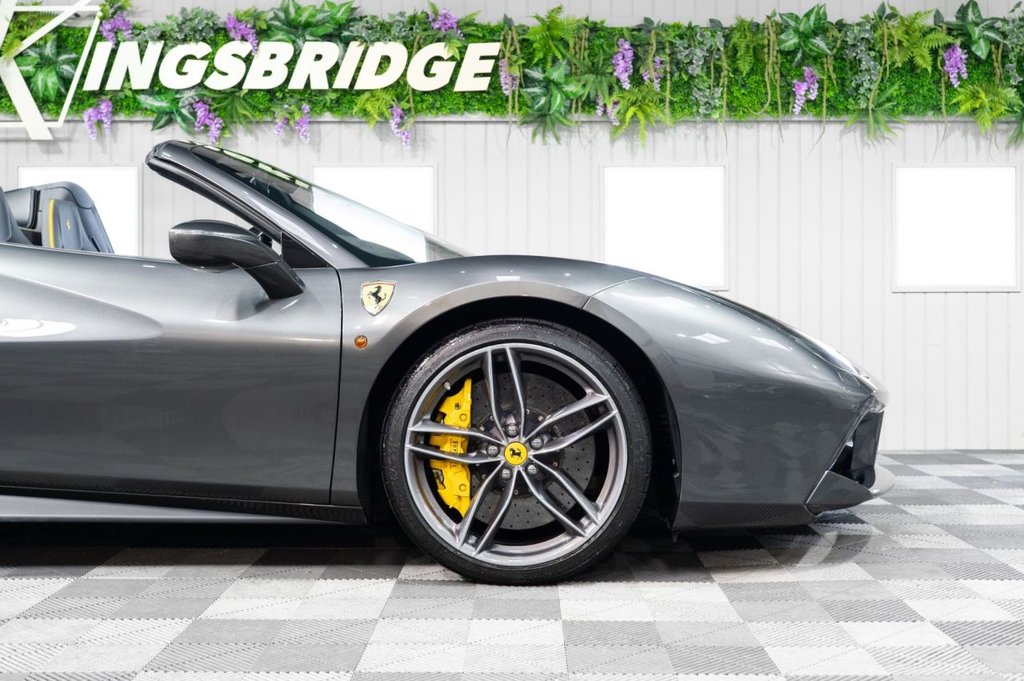 Ferrari 488