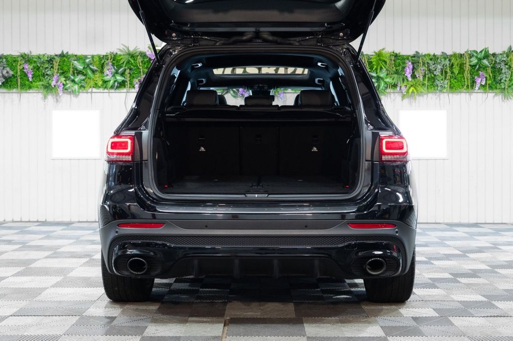 Mercedes Benz Glb