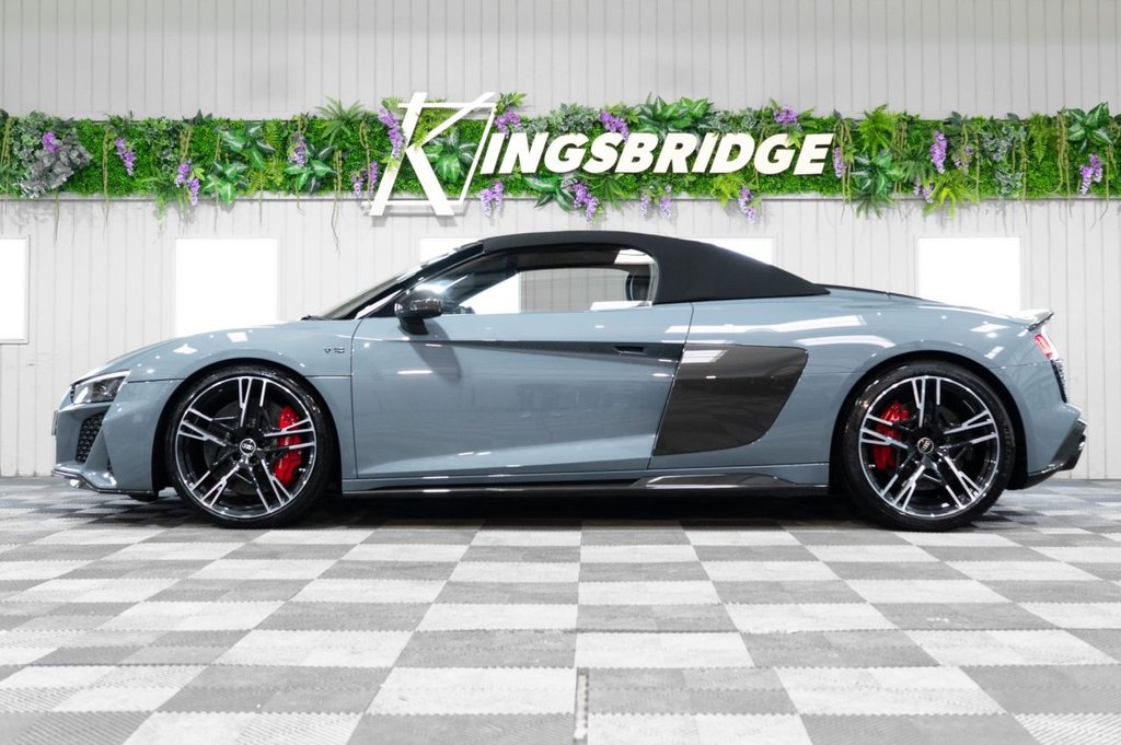 Audi R8