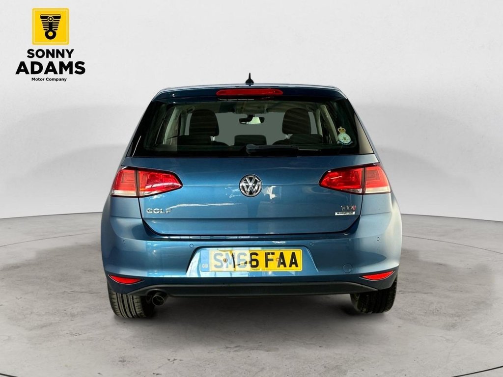 Volkswagen Golf