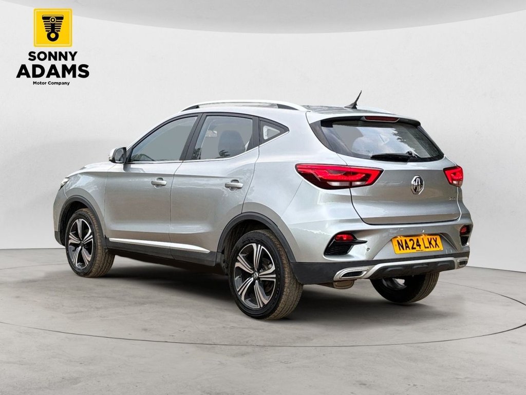 MG ZS