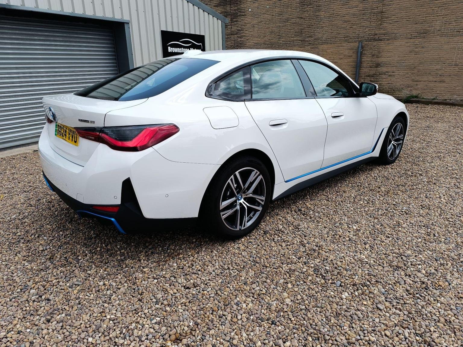 BMW i4