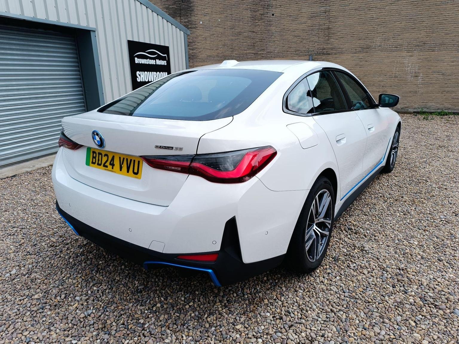 BMW i4
