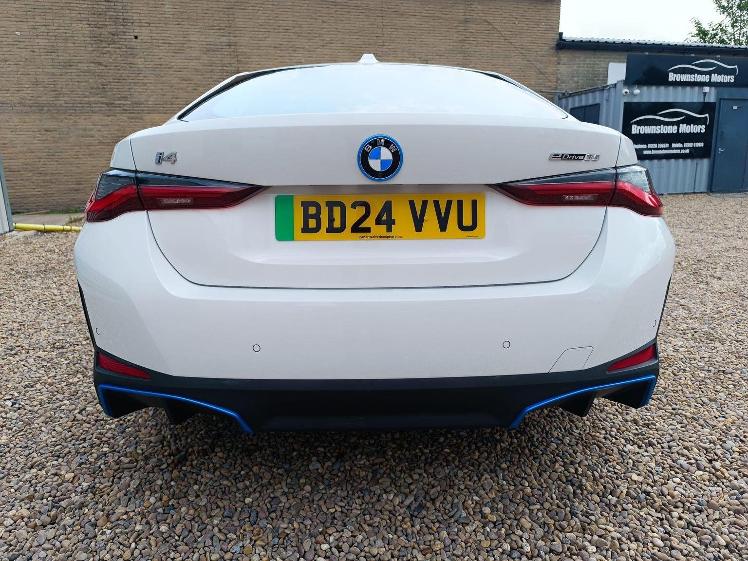 BMW i4