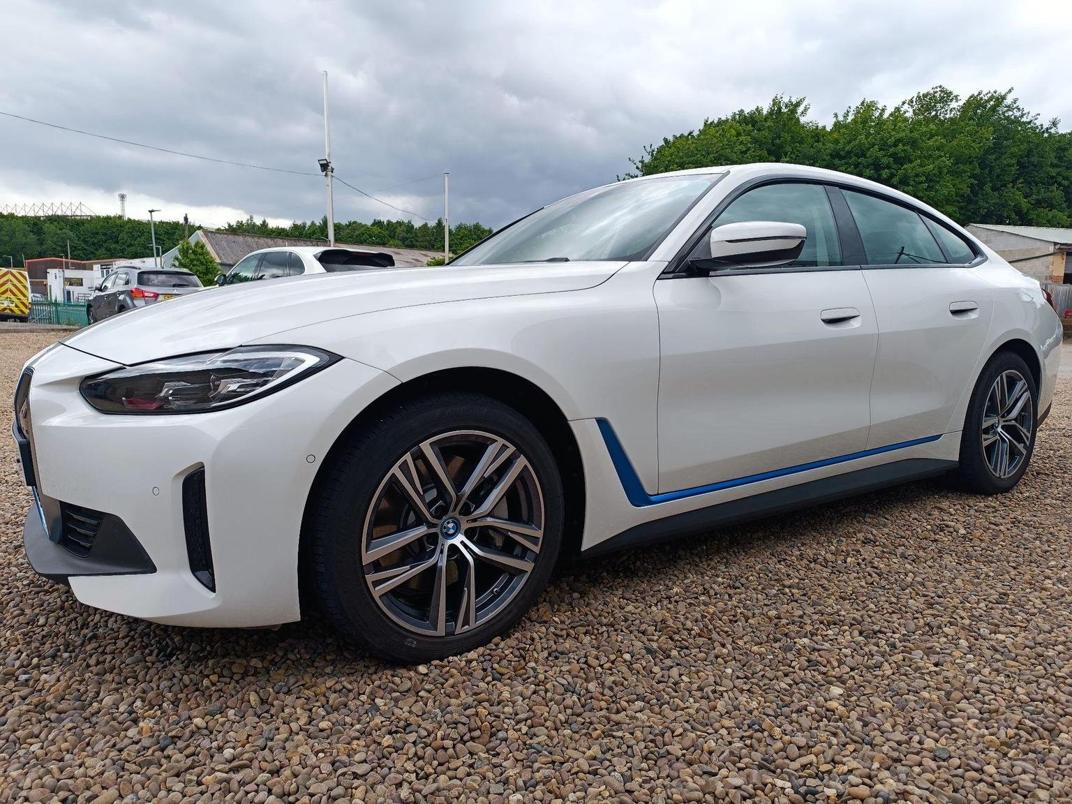 BMW i4