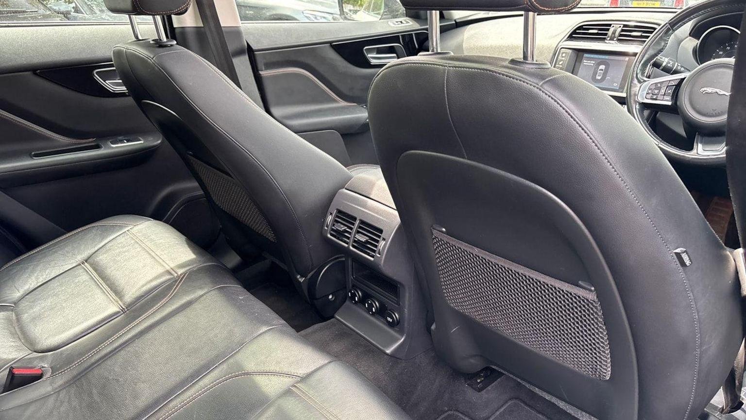 Jaguar F Pace