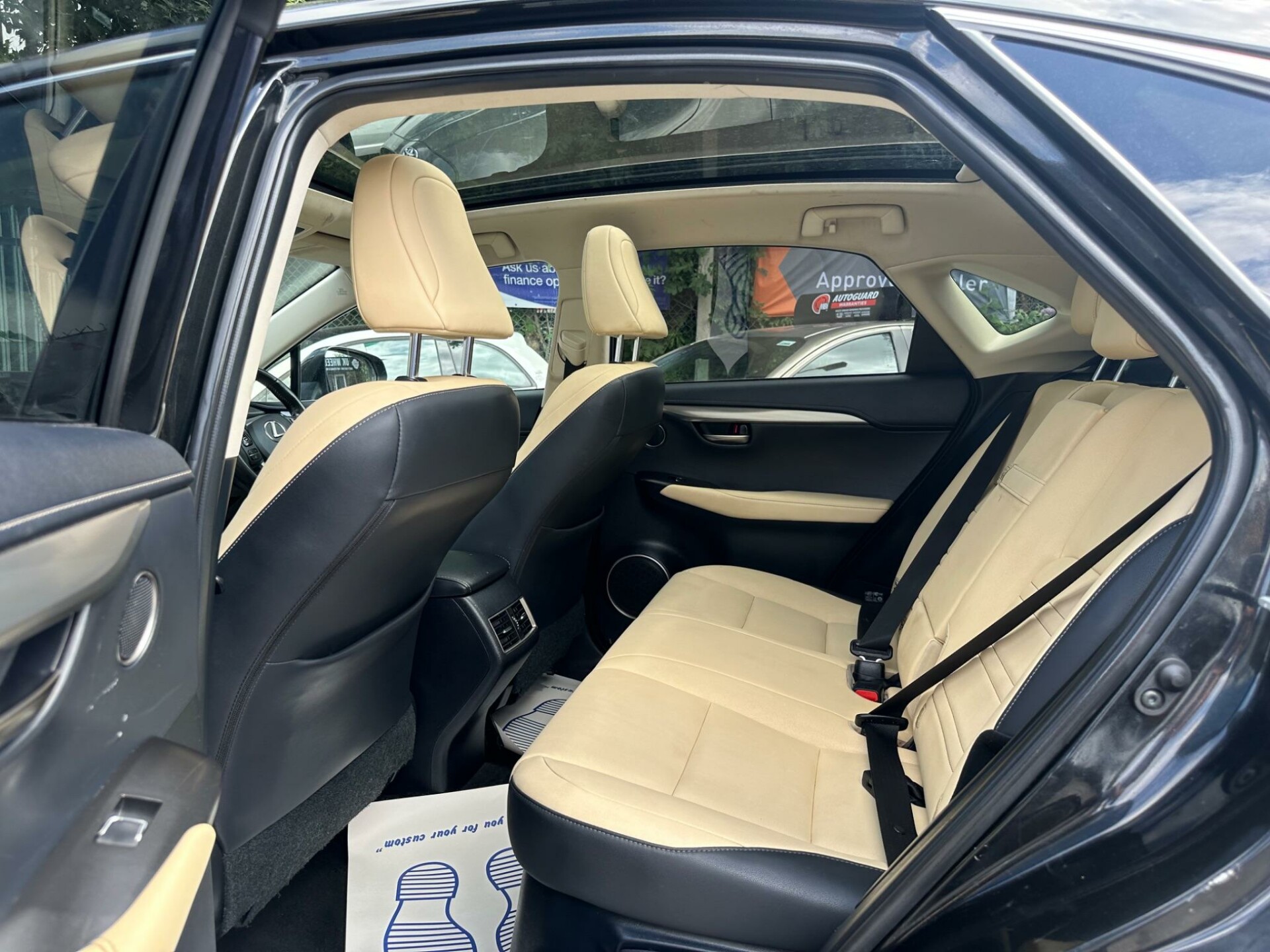 Lexus NX 300h