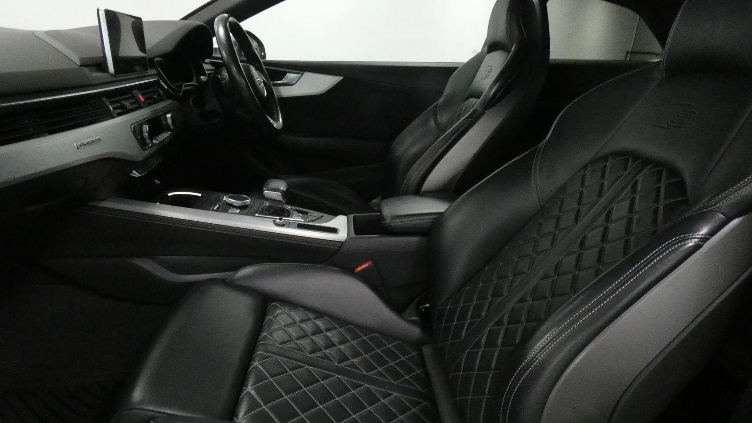 Audi S5