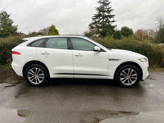 Jaguar F Pace