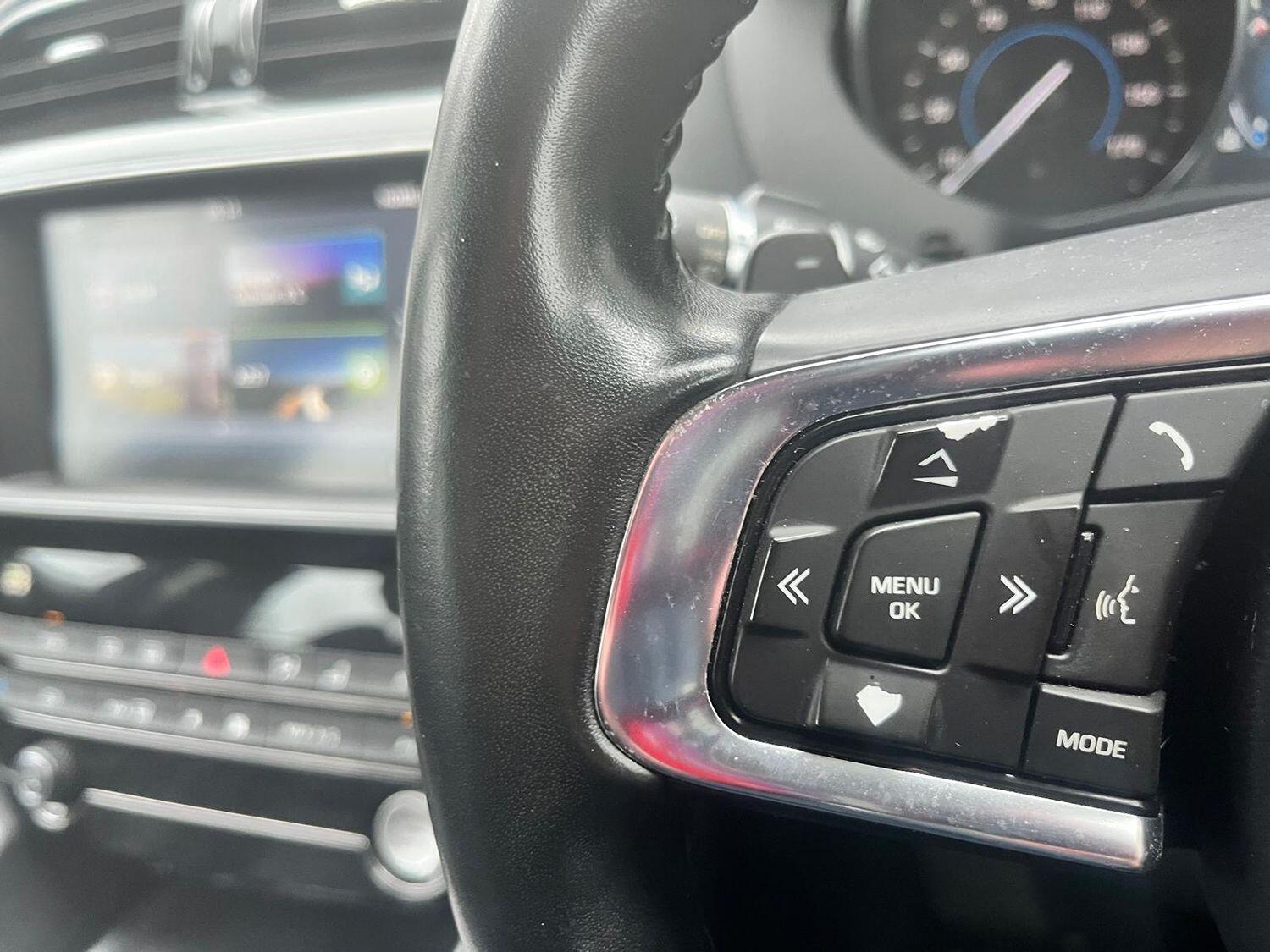 Jaguar F Pace
