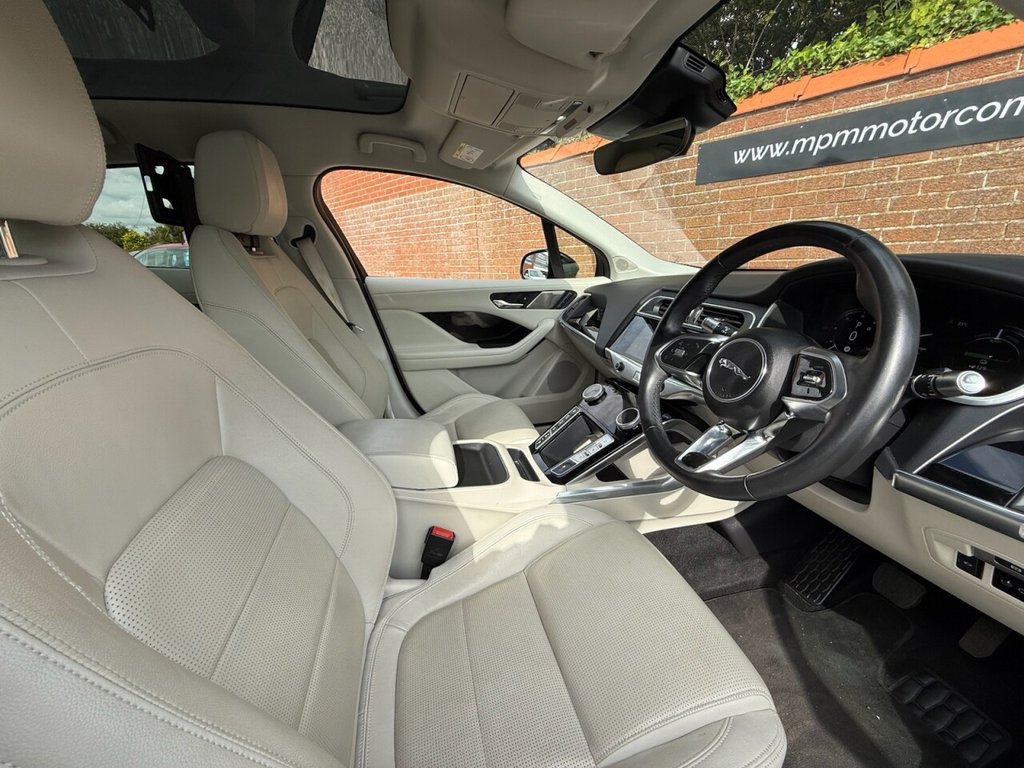 Jaguar I Pace