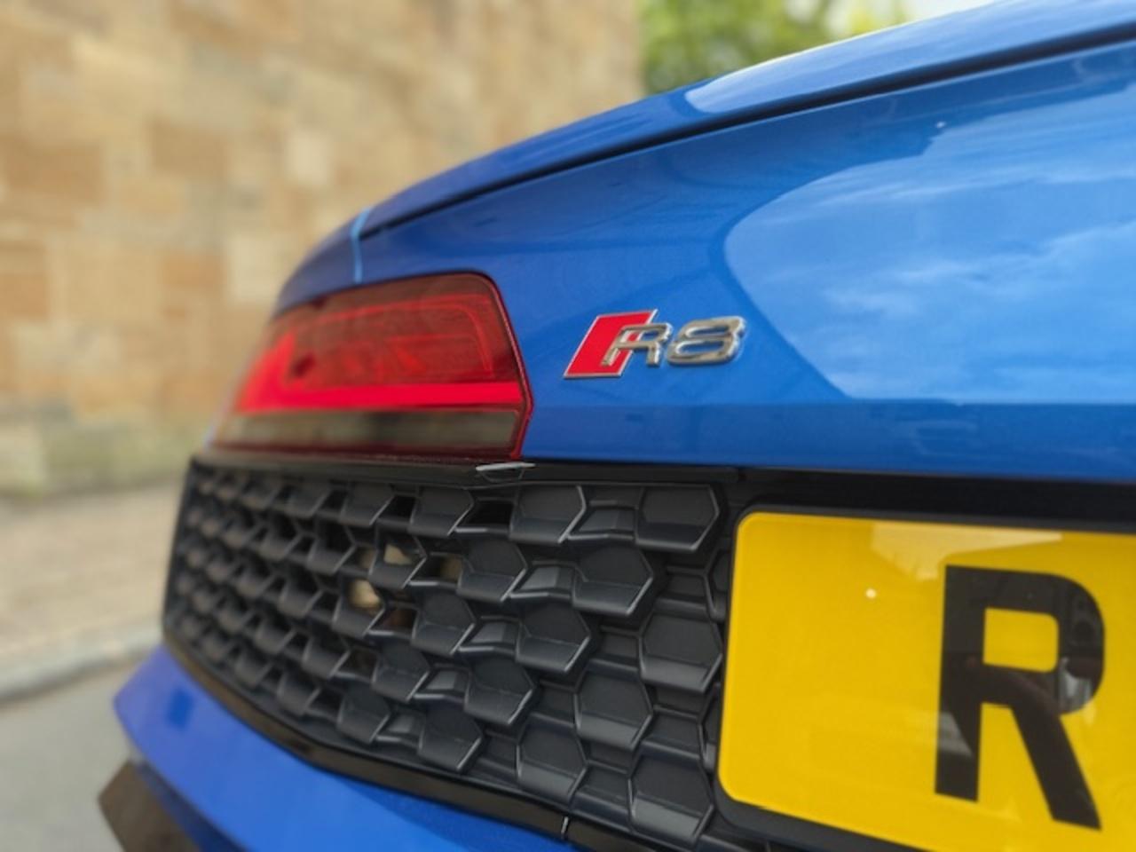 Audi R8