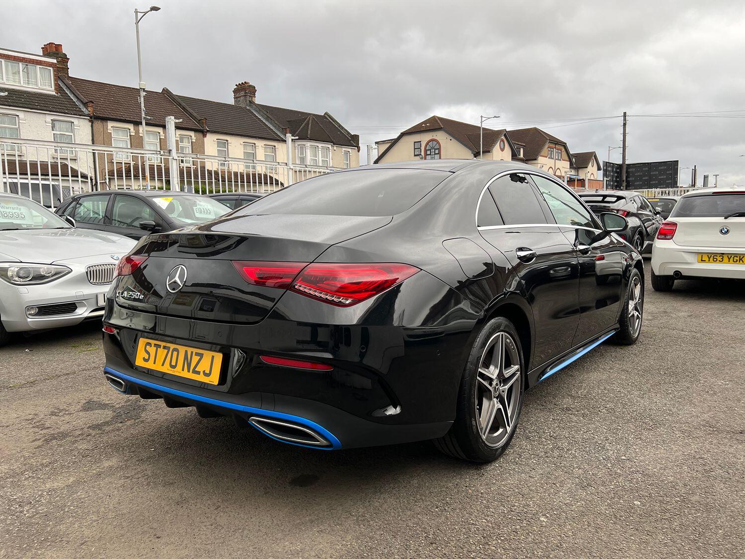Mercedes Benz CLA