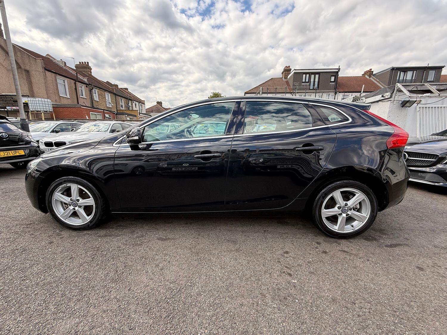 Volvo V40