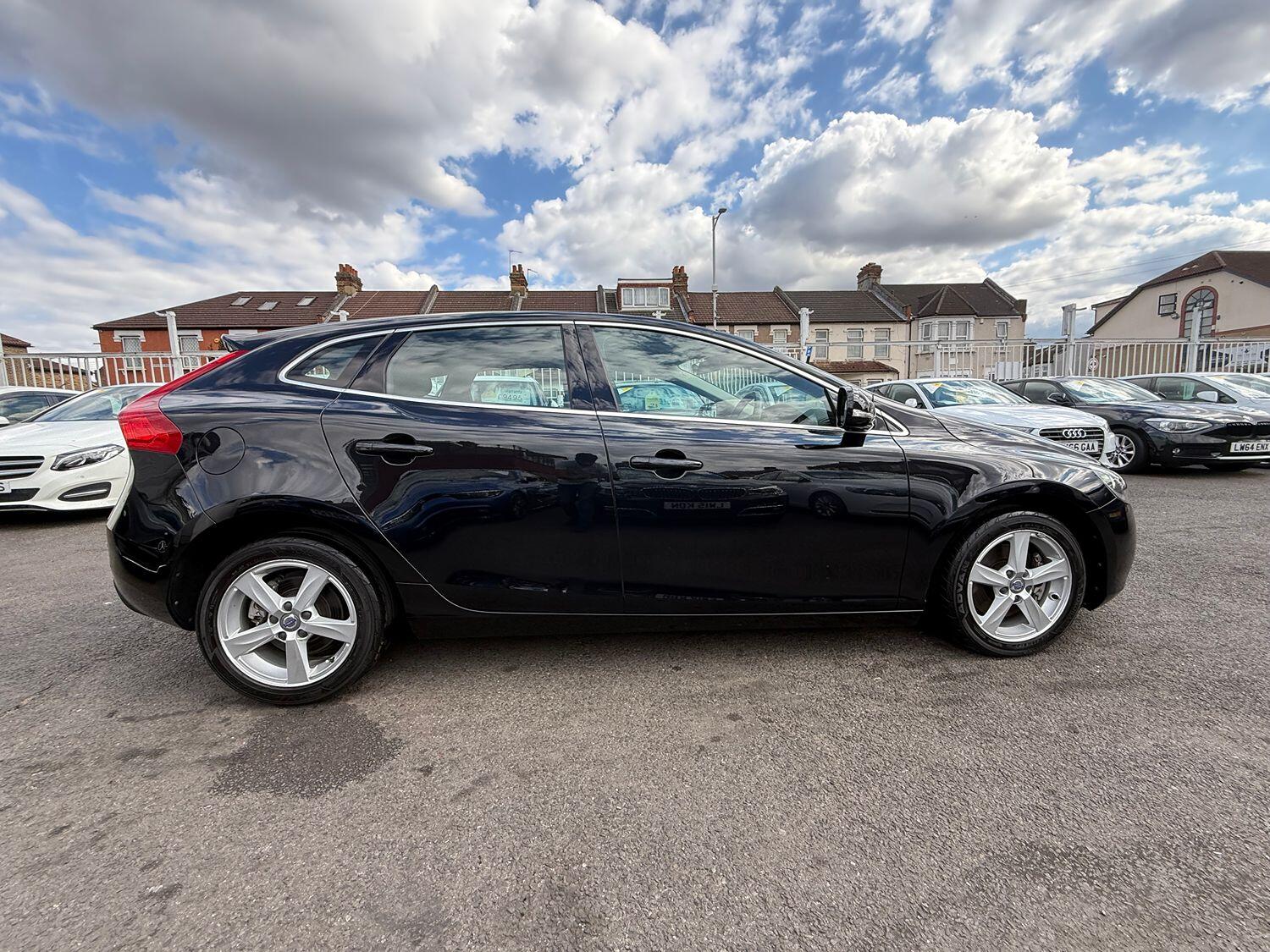 Volvo V40