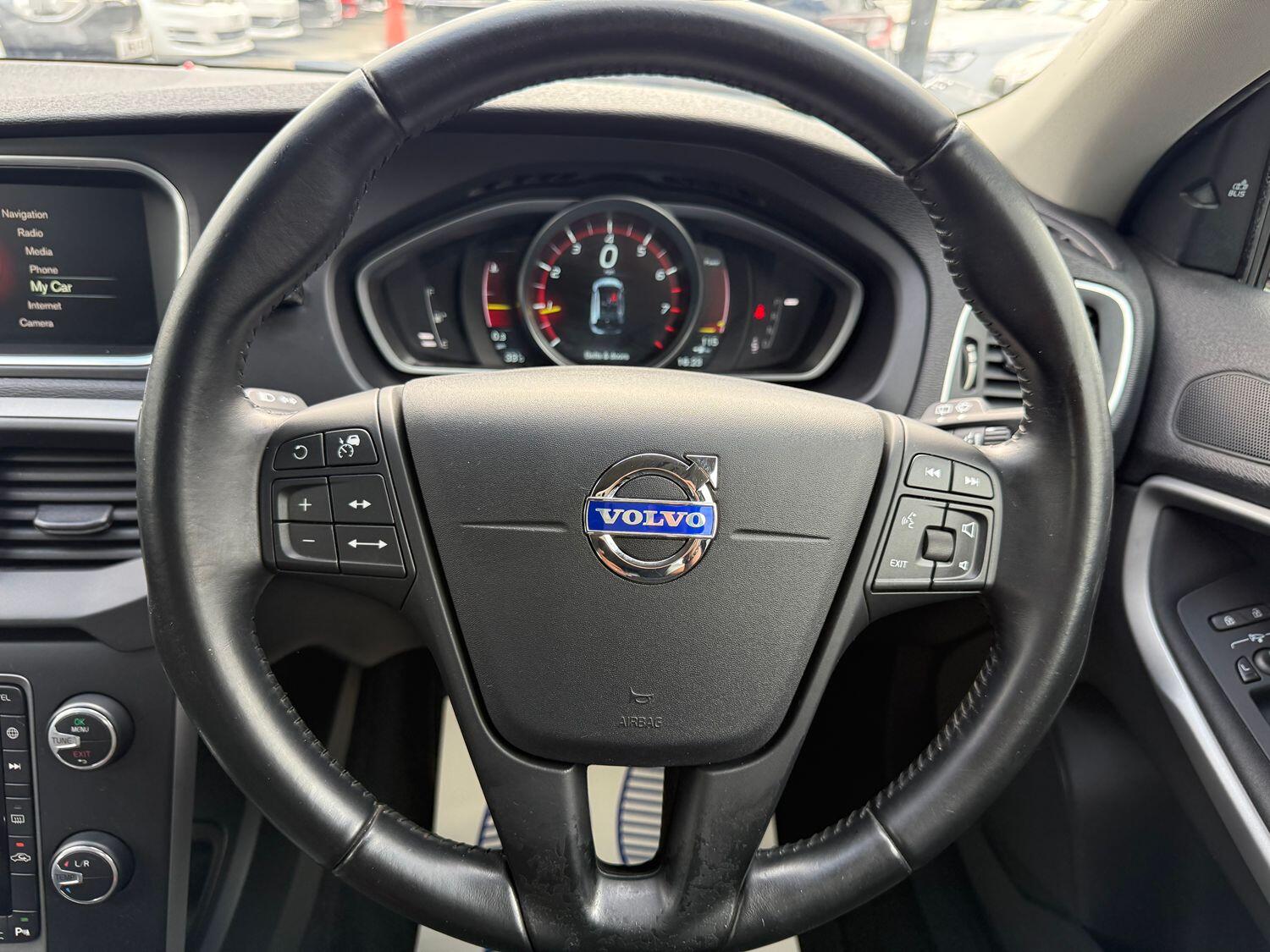 Volvo V40
