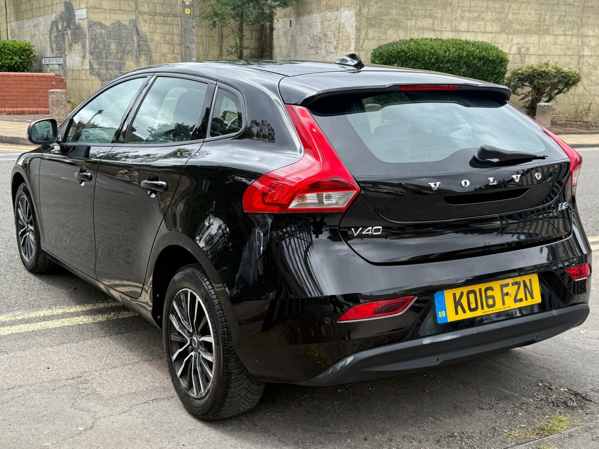 Volvo V40