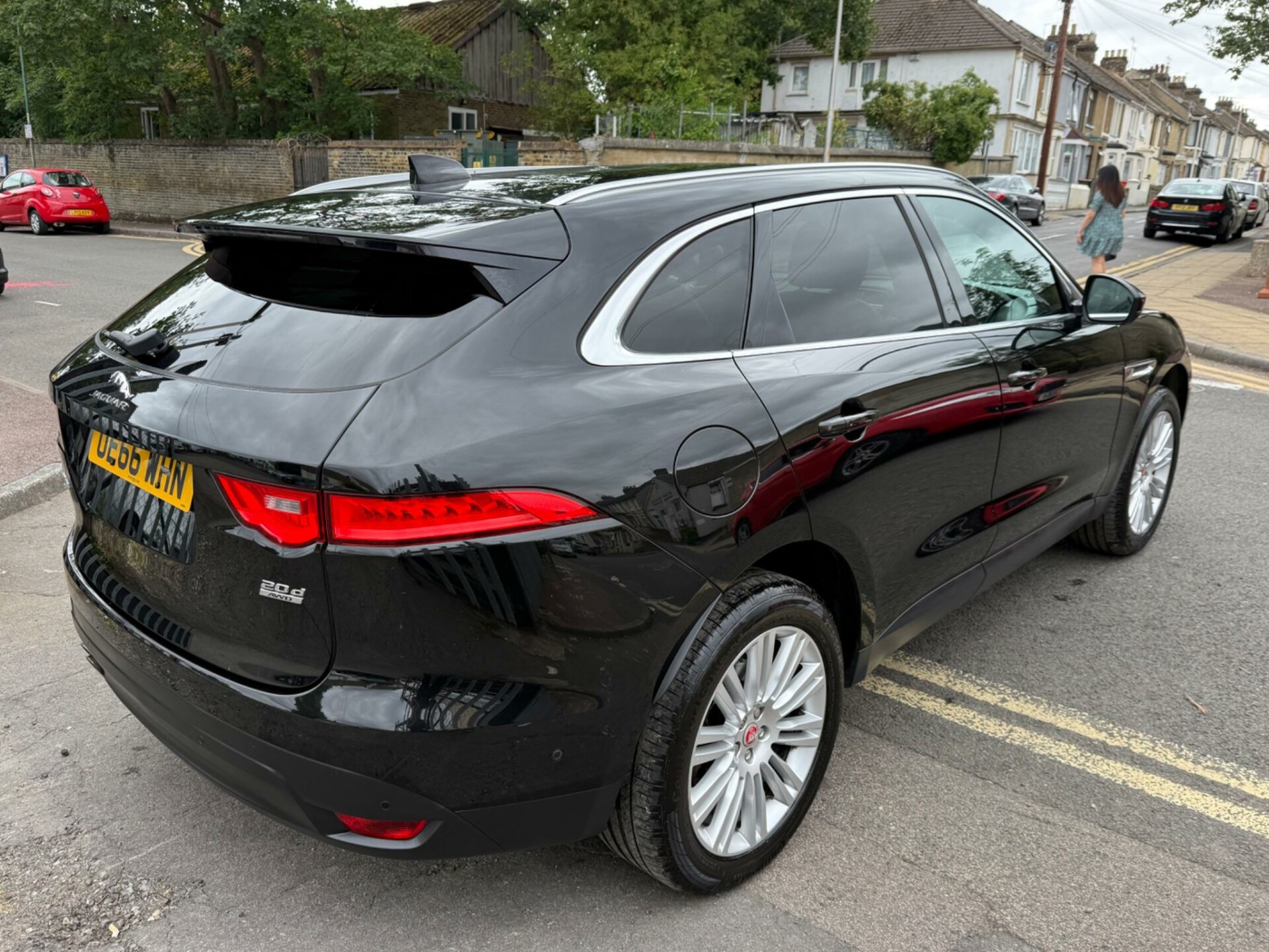 Jaguar F Pace