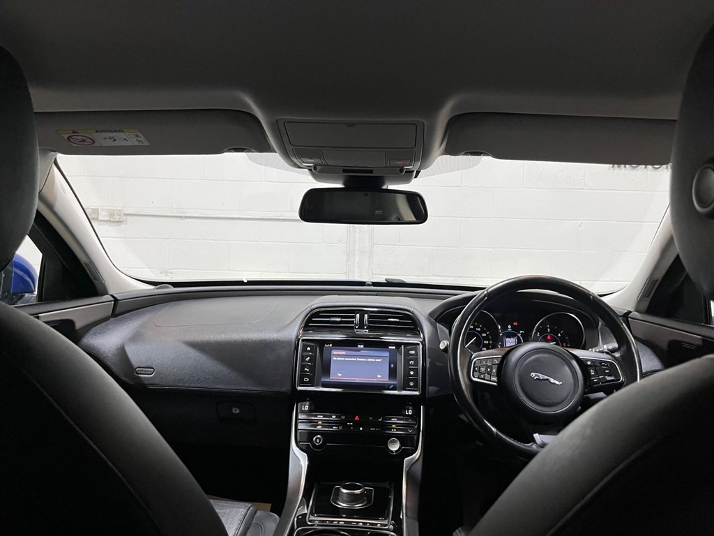 Jaguar XE