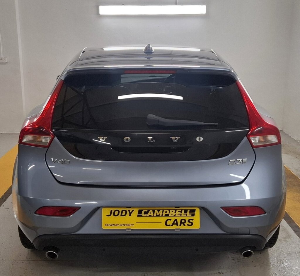 Volvo V40